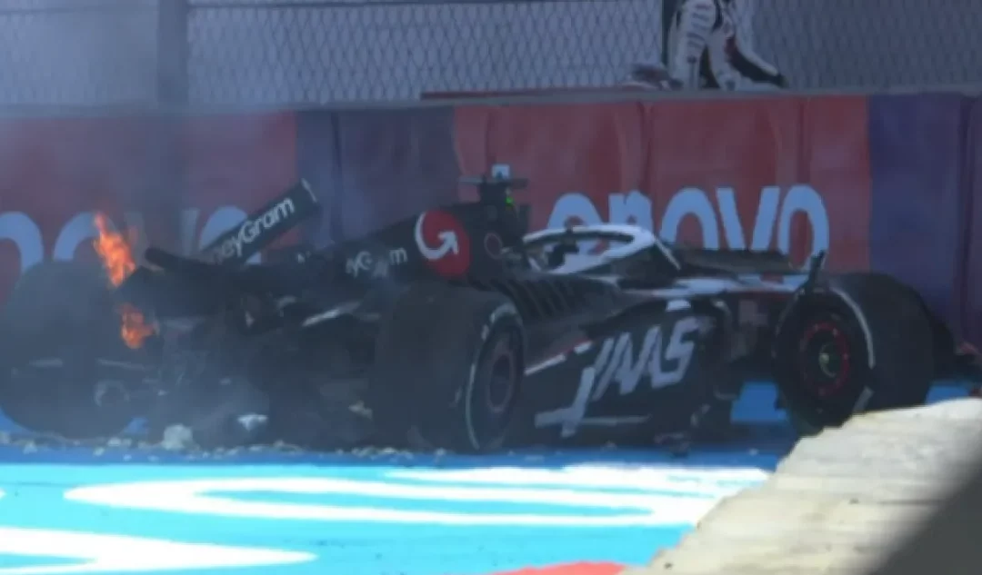 Kevin Magnussen F1 Crash Causes Mexico GP Red Flag!